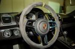 Porsche 718 Cayman GT4 2016 года